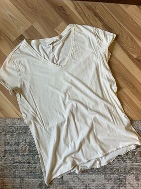 Buckle Cream V Neck